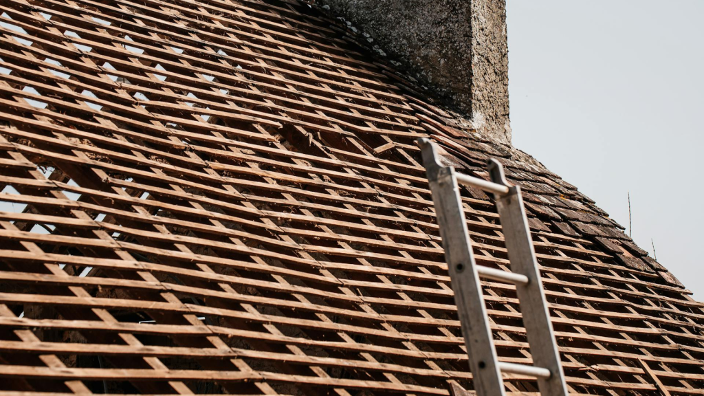 Tetőfedéshez használt létra