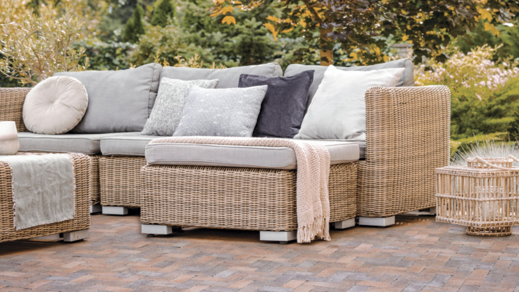 Téglakő térkő-fahej-szinben-piheno-terben